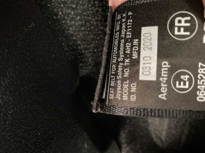 2020 Toyota Corolla Axio DBA-NZE164 (UW-695e1100abbdb)[22]