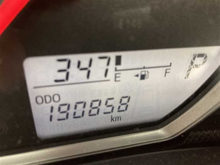 2020 Toyota Corolla Axio DBA-NZE164 (UW-695e1100abbdb)[23]