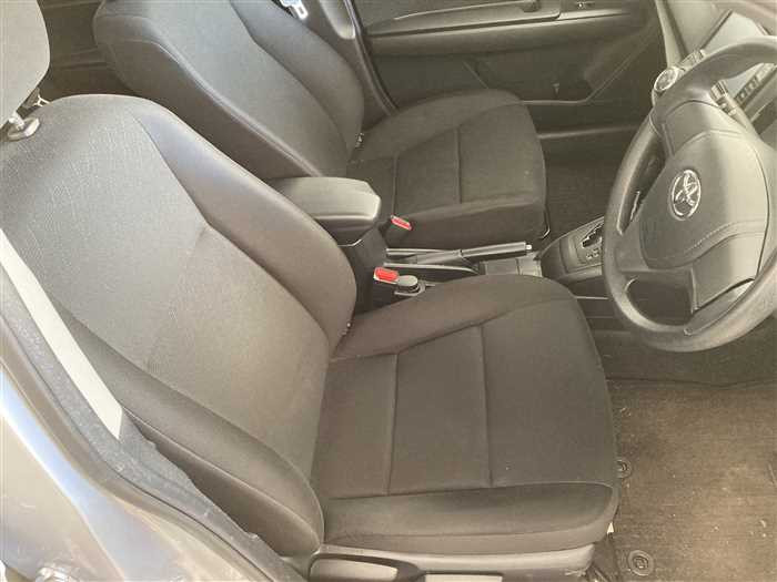 2020 Toyota Corolla Axio DBA-NZE164 (UW-695e1100be544)[9]