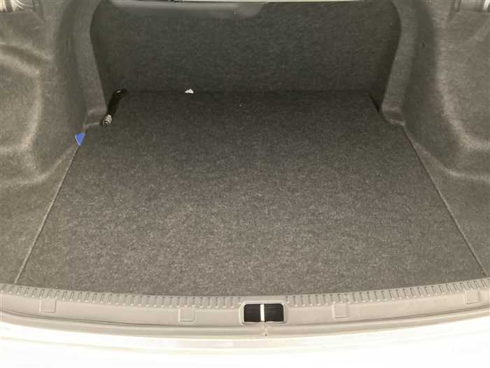 2020 Toyota Corolla Axio DBA-NZE164 (UW-695e1100be544)[11]