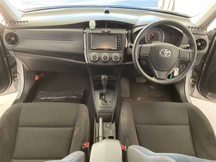 2019 Toyota Corolla Axio DBA-NZE164 (UW-695e11018f6b1)[15]