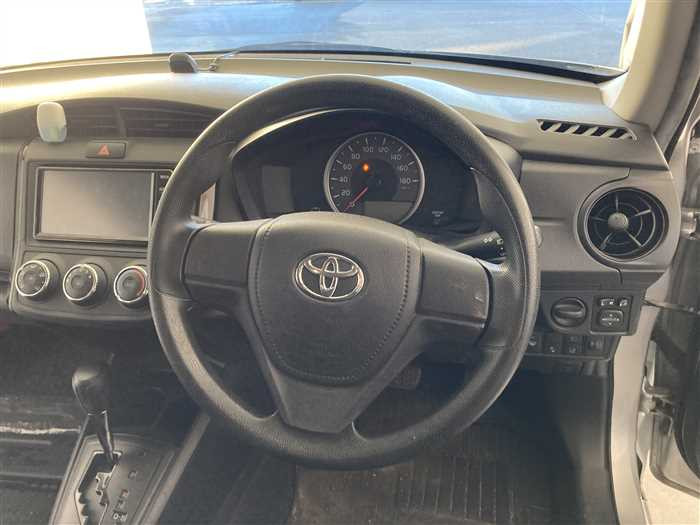 2019 Toyota Corolla Axio DBA-NZE164 (UW-695e11018f6b1)[16]
