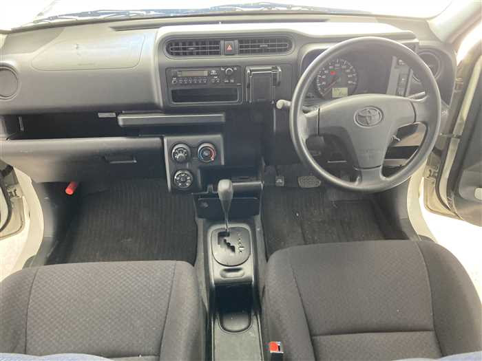 2014 Toyota Probox Van DBE-NCP160V (UW-695e110747b94)[15]