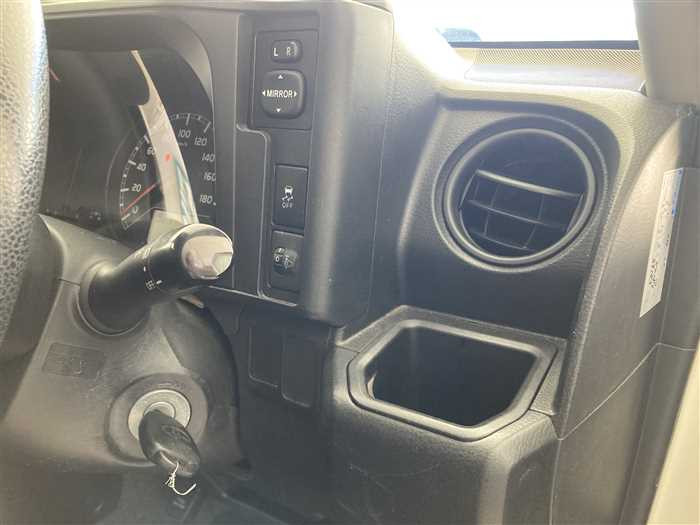 2014 Toyota Probox Van DBE-NCP160V (UW-695e110747b94)[17]