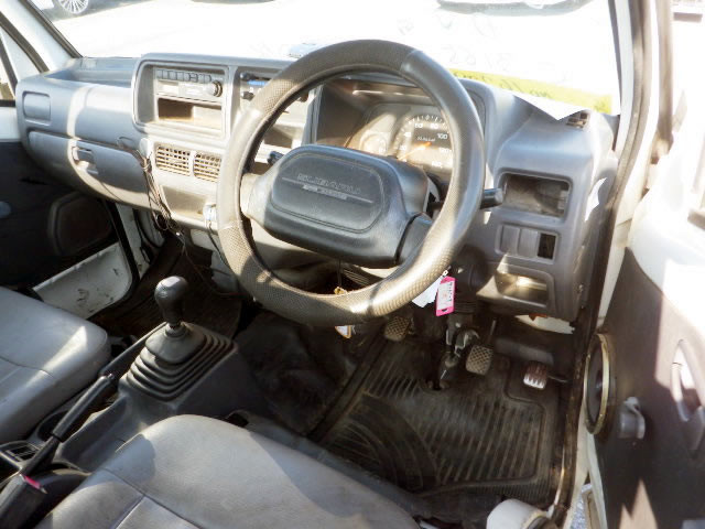 2000 Subaru Sambar TT2 (UW-6969d28ee0869)[10]