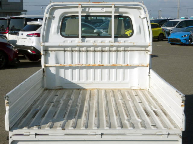 2000 Mitsubishi Minicab Truck U61T (UW-695f70bf2bad2)[6]