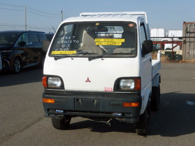 1995 Mitsubishi Minicab Truck U42T (UW-69bb6426cb902)[2]