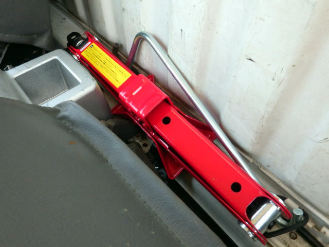 1995 Mitsubishi Minicab Truck U42T (UW-69bb6426cb902)[23]