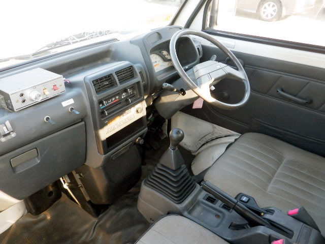 1993 Mitsubishi Minicab Truck U42T (UW-6969dc3654d41)[9]