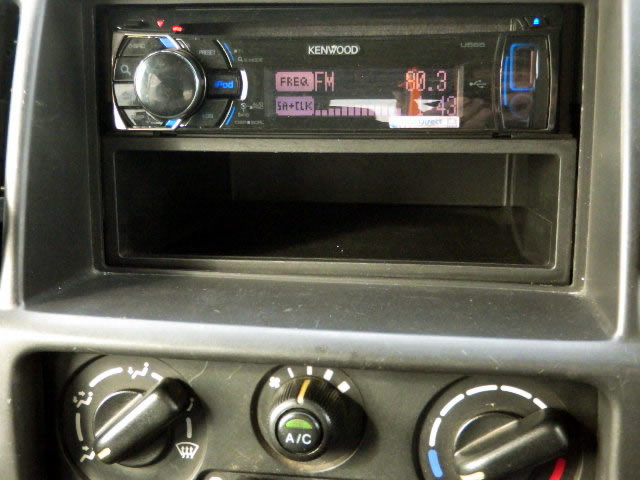 2001 Suzuki Every Wagon DA52W (UW-696f3b64abe54)[12]