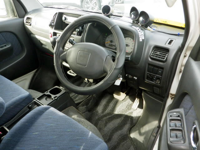 2001 Suzuki Every Wagon DA52W (UW-696f3b64abe54)[11]