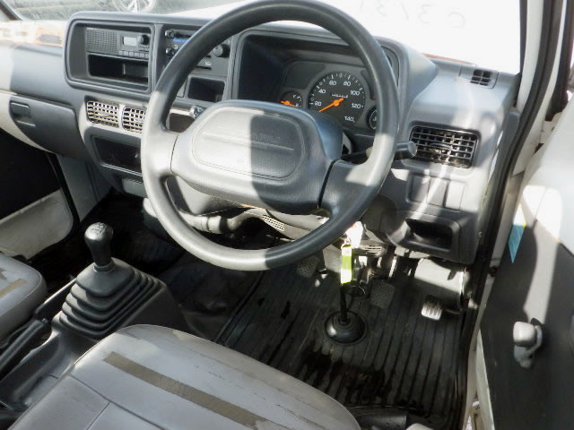 2001 Subaru Sambar TT1 (UW-695cc7e7059a2)[10]