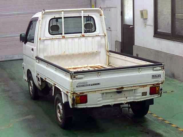 2001 Daihatsu Hijet Truck S210P (UW-6969d3ec78266)[1]