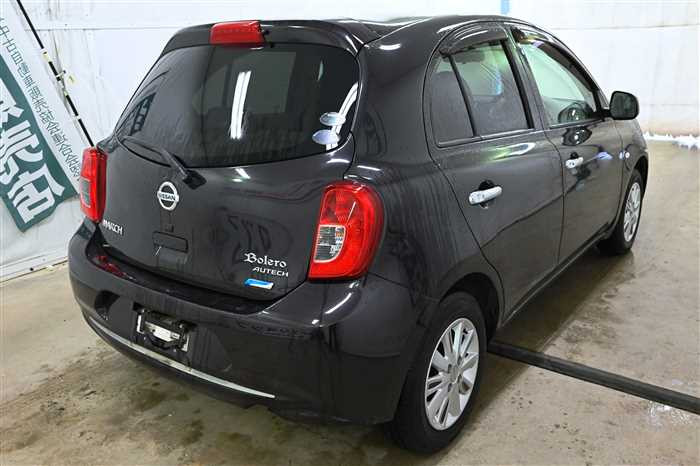 2017 Nissan March DBA-K13 (UW-69ad00012a045)[1]