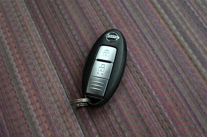 2017 Nissan March DBA-K13 (UW-69ad00012a045)[15]