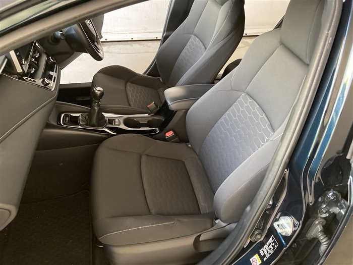 2019 Toyota Corolla Sports 3BA-NRE210H (UW-695e10e96061f)[14]