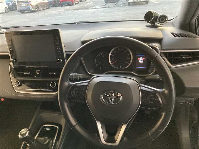 2019 Toyota Corolla Sports 3BA-NRE210H (UW-695e10e96061f)[16]