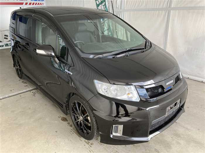 2015 Honda Freed Spike DAA-GP3 (UW-69a694148cc82)[2]