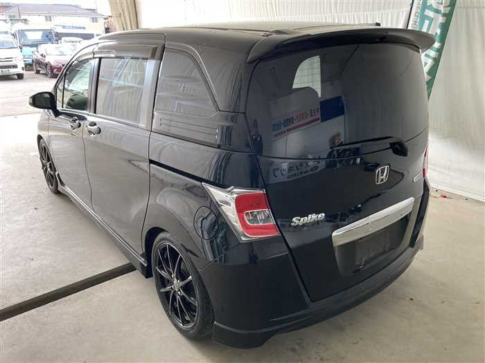 2015 Honda Freed Spike DAA-GP3 (UW-69a694148cc82)[3]