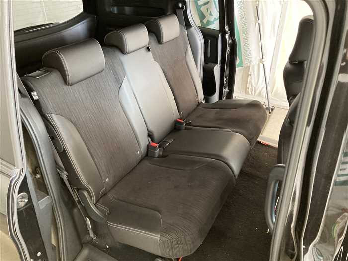 2015 Honda Freed Spike DAA-GP3 (UW-69a694148cc82)[10]