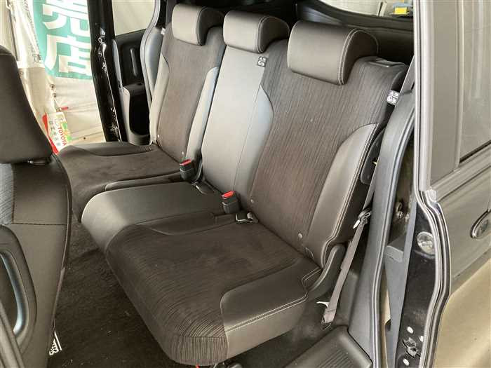 2015 Honda Freed Spike DAA-GP3 (UW-69a694148cc82)[12]