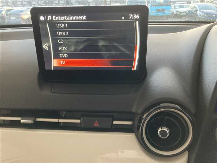 2023 Mazda Mazda2 5BA-DJLFS (UW-69b2792254c8e)[21]