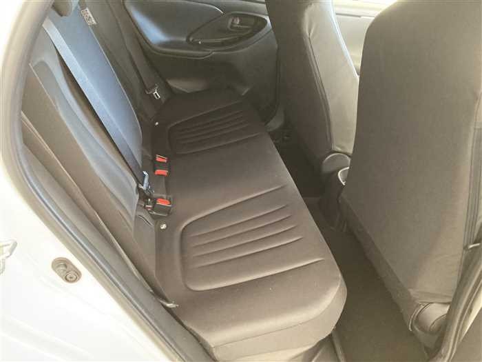 2020 Toyota Yaris 6AA-MXPH10 (UW-69ad0002b9186)[10]