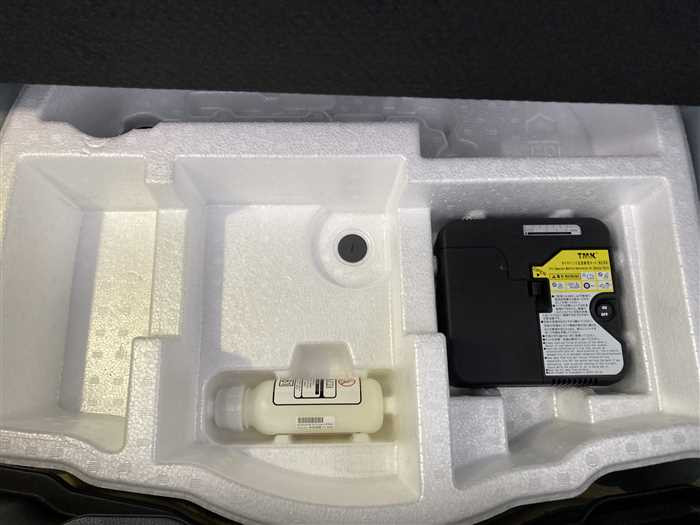 2020 Toyota Yaris 6AA-MXPH10 (UW-69ad0002b9186)[12]