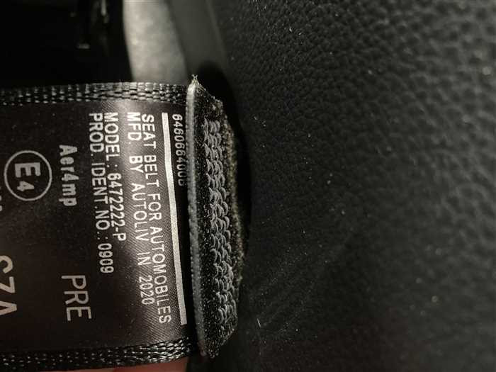 2020 Toyota Yaris 6AA-MXPH10 (UW-69ad0002b9186)[23]