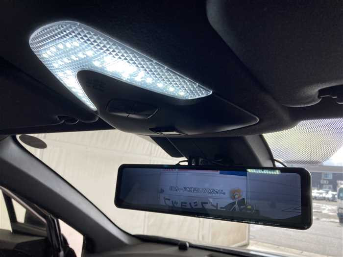 2019 Toyota C-HR 6AA-ZYX11 (UW-69771e4d39631)[18]