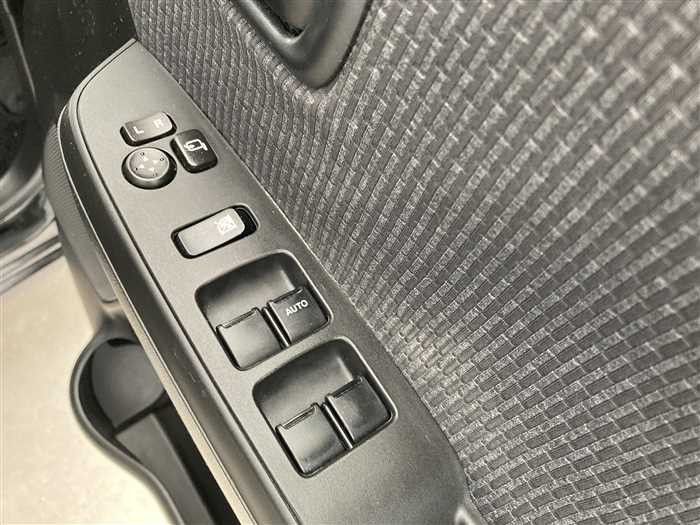 2019 Suzuki Solio DBA-MA26S (UW-695e10f8653d2)[18]