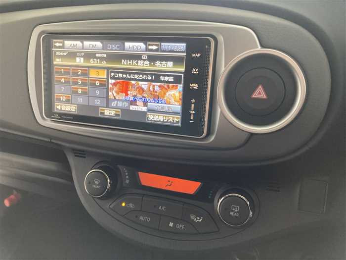 2013 Toyota Vitz DBA-NCP131 (UW-69ad00176aa77)[20]