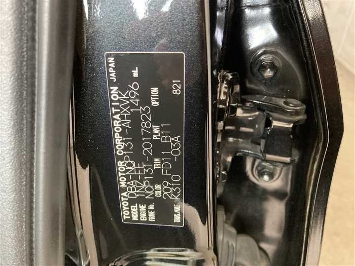 2013 Toyota Vitz DBA-NCP131 (UW-69ad00176aa77)[26]