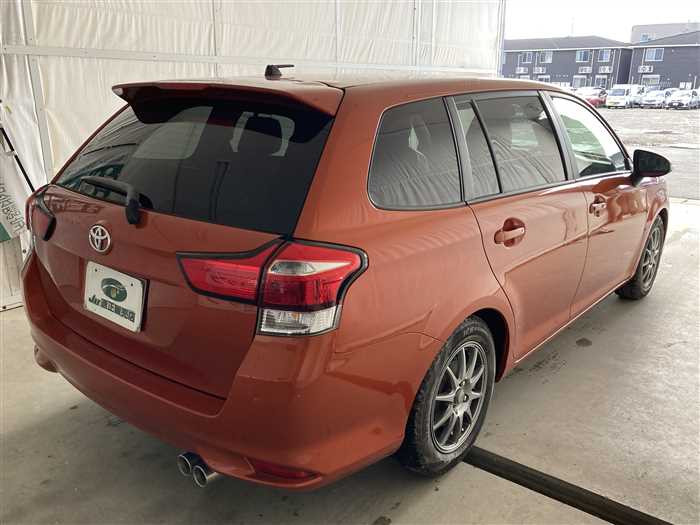 2016 Toyota Corolla Fielder DBA-NZE161G (UW-695e10f96091b)[1]