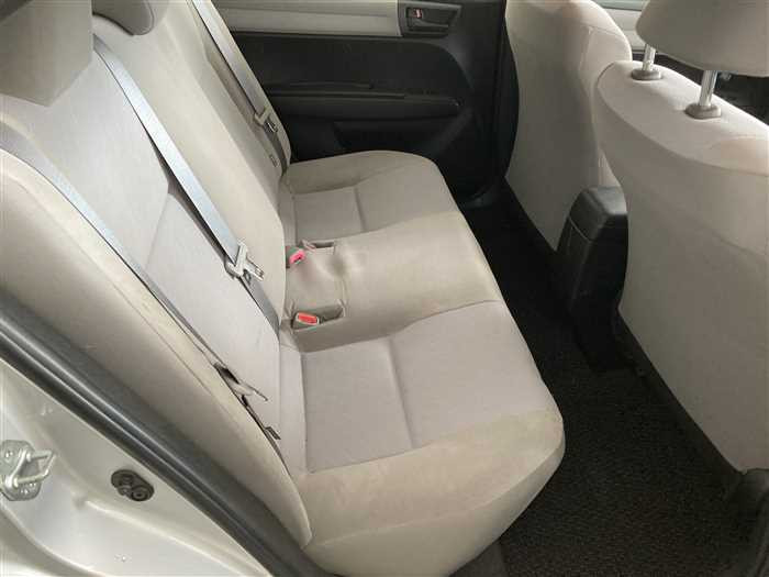 2012 Toyota Corolla Axio DBA-NZE161 (UW-69ad0017714ff)[10]