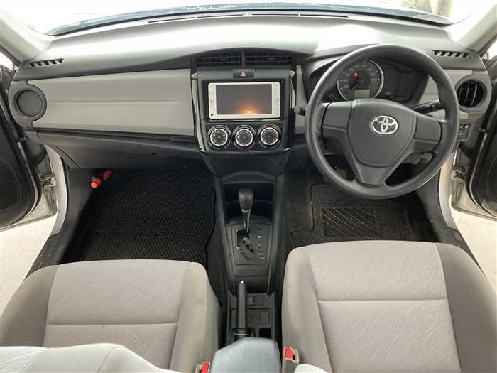 2012 Toyota Corolla Axio DBA-NZE161 (UW-69ad0017714ff)[15]