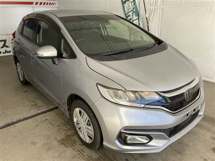 2018 Honda Fit DBA-GK5 (UW-695e10fa7e8d1)[2]