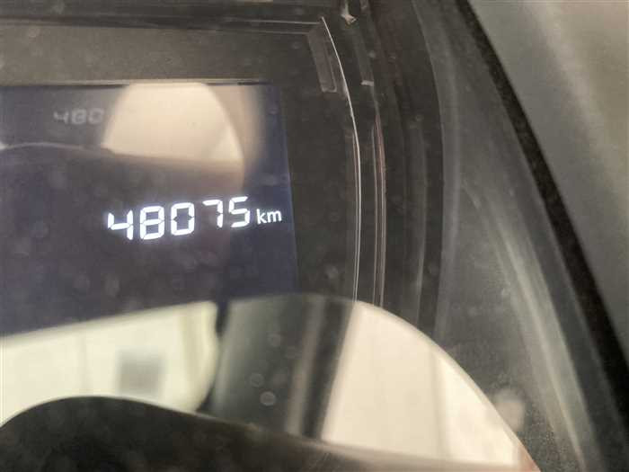 2020 Nissan Note DAA-HE12 (UW-69ad001f763db)[24]