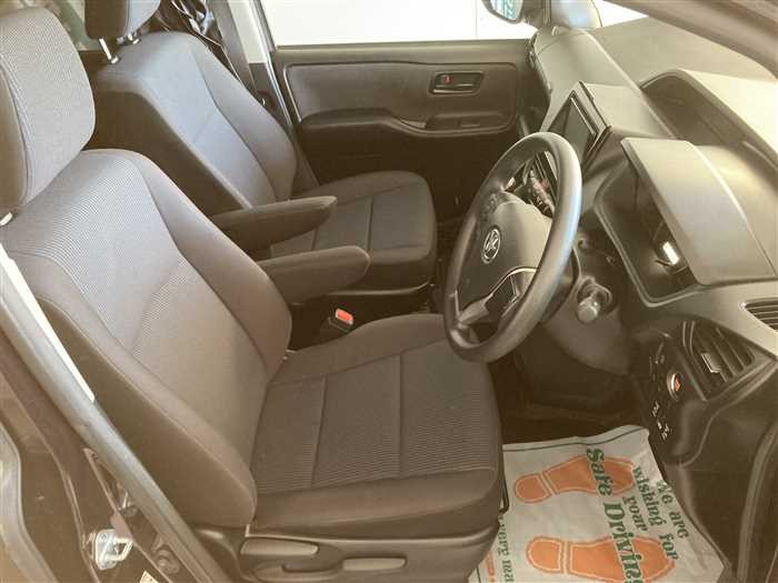 2020 Toyota Noah 3BA-ZRR80G (UW-695e10fb42f0f)[10]