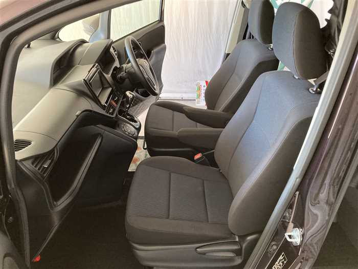 2020 Toyota Noah 3BA-ZRR80G (UW-695e10fb42f0f)[16]