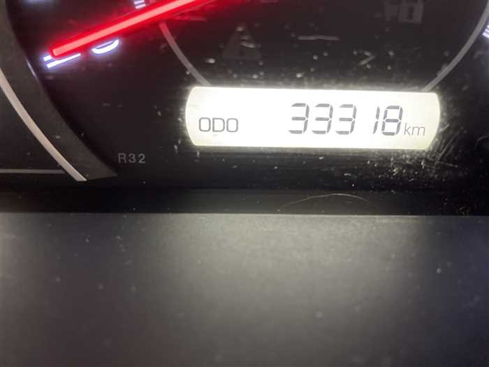 2020 Toyota Noah 3BA-ZRR80G (UW-695e10fb42f0f)[26]