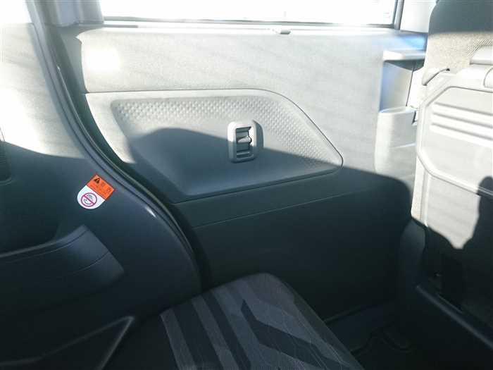 2024 Daihatsu Tanto 5BA-LA650S (UW-69a6940d4e8e1)[18]