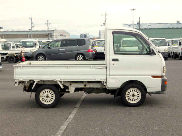 1999 Mitsubishi Minicab Truck U42T (UW-697888ba13774)[2]
