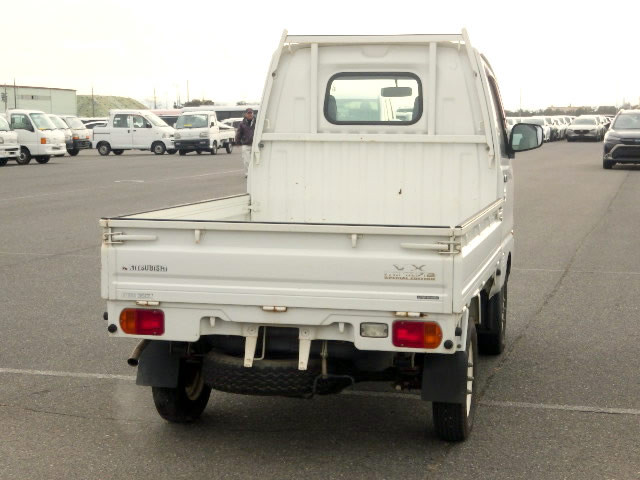 1999 Mitsubishi Minicab Truck U42T (UW-697888ba13774)[1]