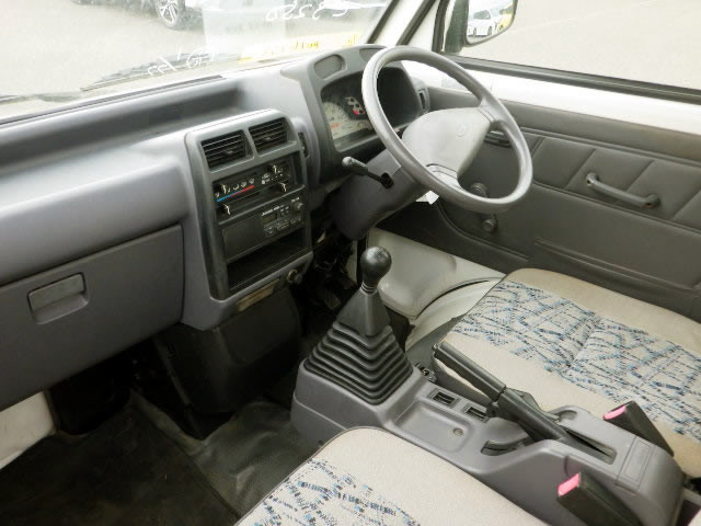 1999 Mitsubishi Minicab Truck U42T (UW-697888ba13774)[10]