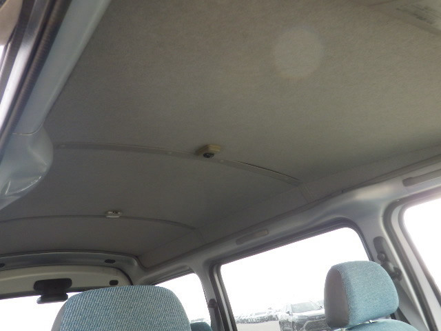 1999 Subaru Sambar Dias TV2 (UW-69785e23e38b3)[18]