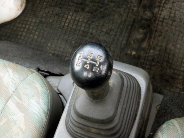 2000 Suzuki Carry Truck DB52T (UW-69789264ef880)[13]