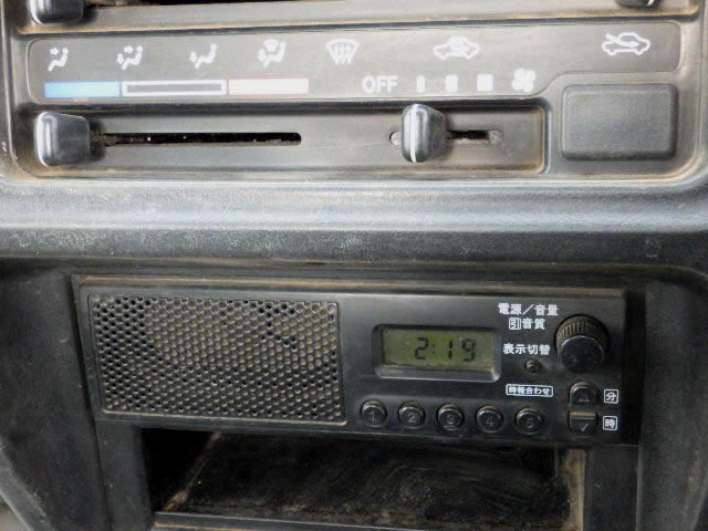 2000 Suzuki Carry Truck DB52T (UW-69789264ef880)[11]