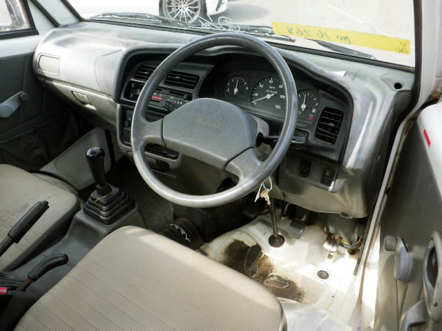 1998 Suzuki Carry Truck DD51T (UW-698afd5830424)[12]