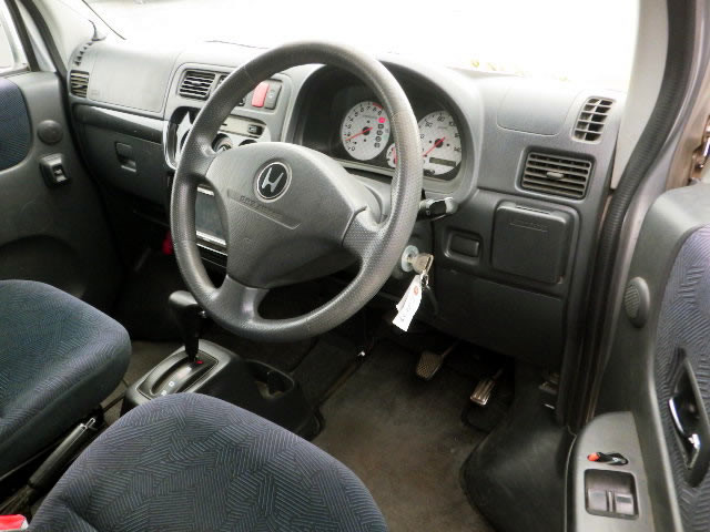 2002 Honda Vamos HM1 (UW-697c62fbaaa19)[10]